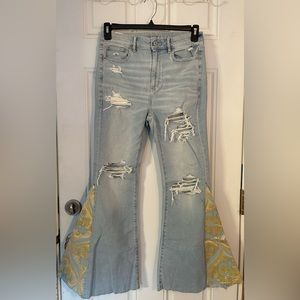 Women’s OOAK Distressed American Eagle Super Hi-Rise Flared Jeans Size 8 Short